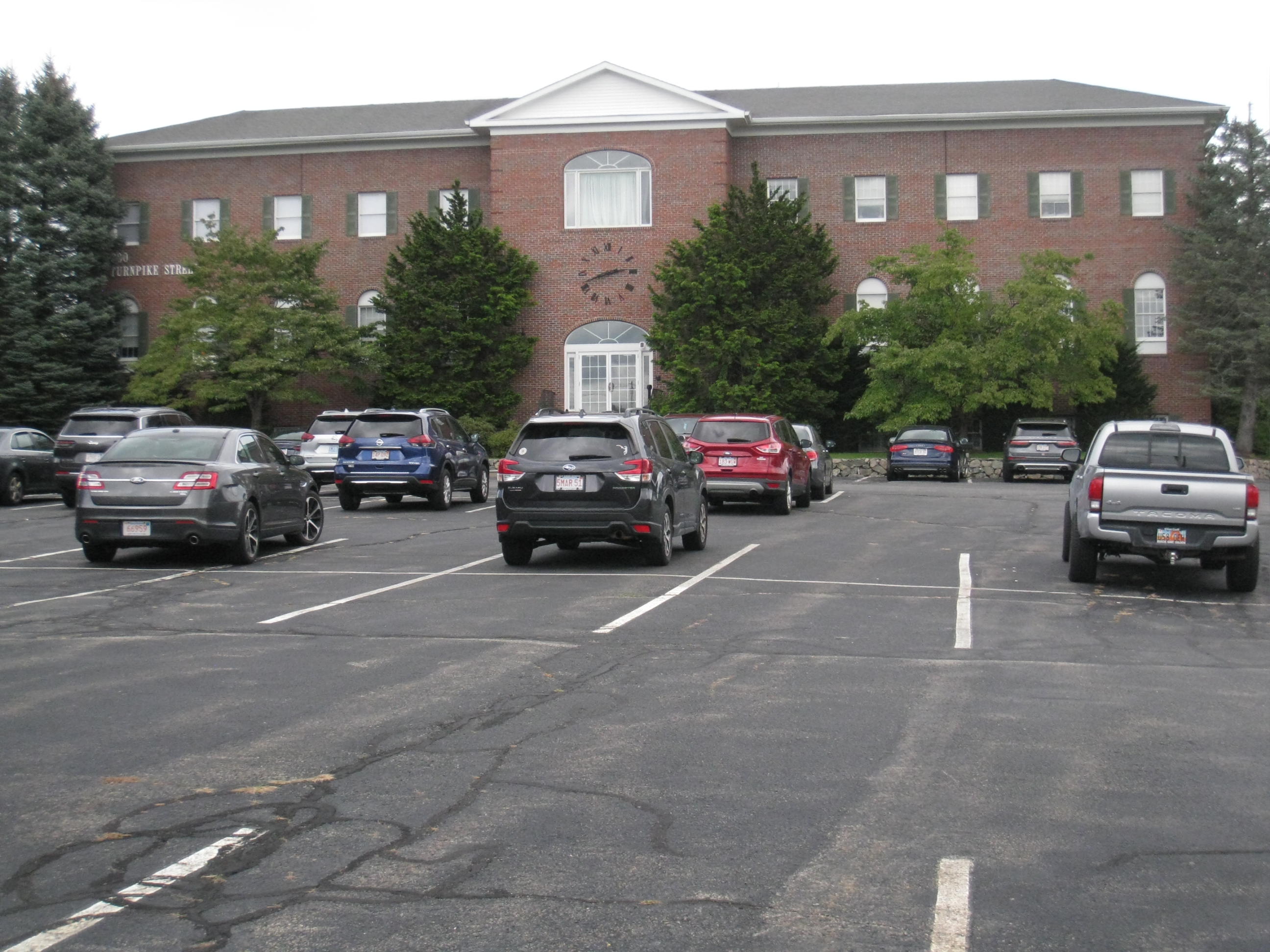 Exterior shot of 960 Turnpike Street building 