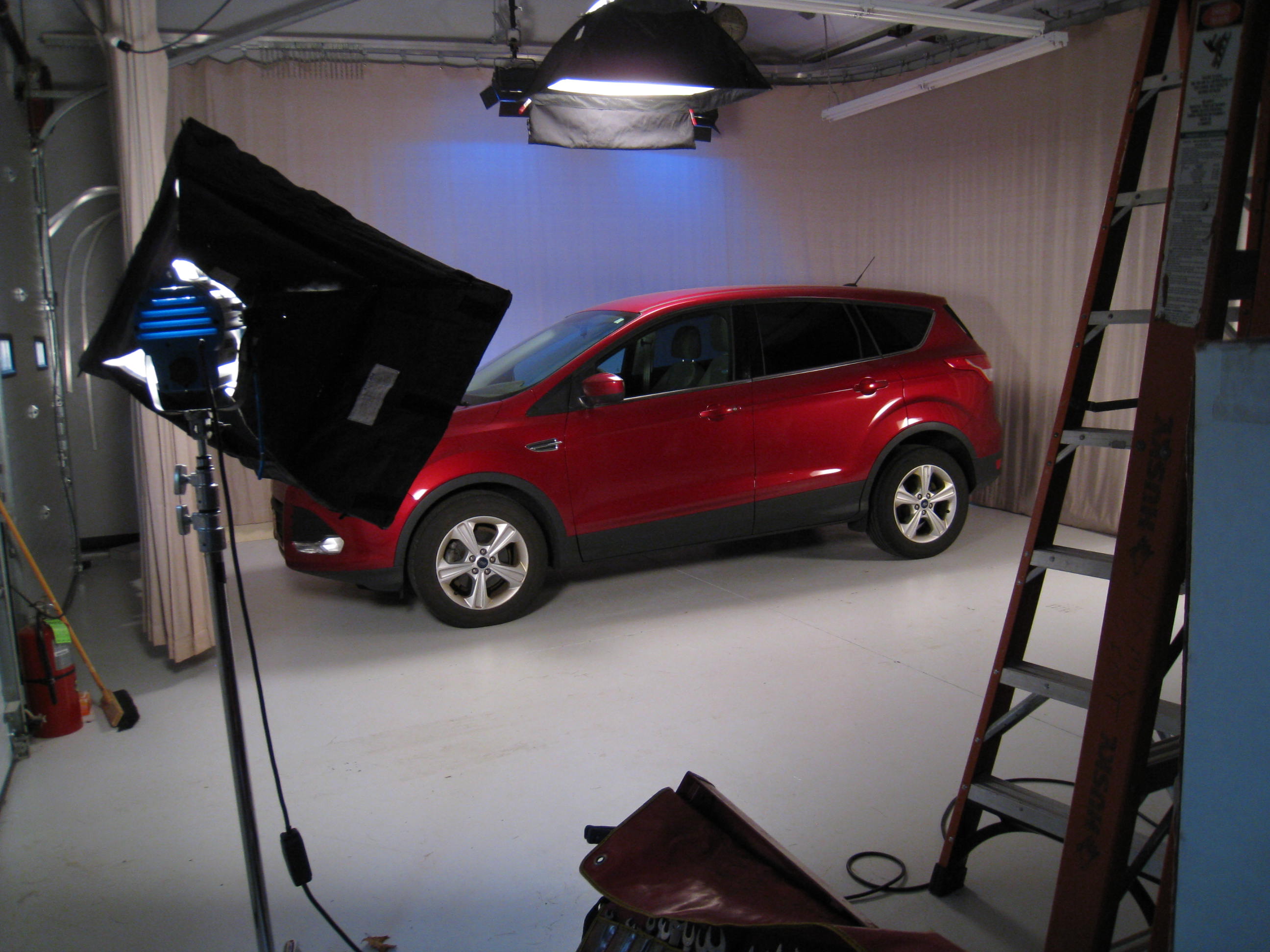 SUV in Studio